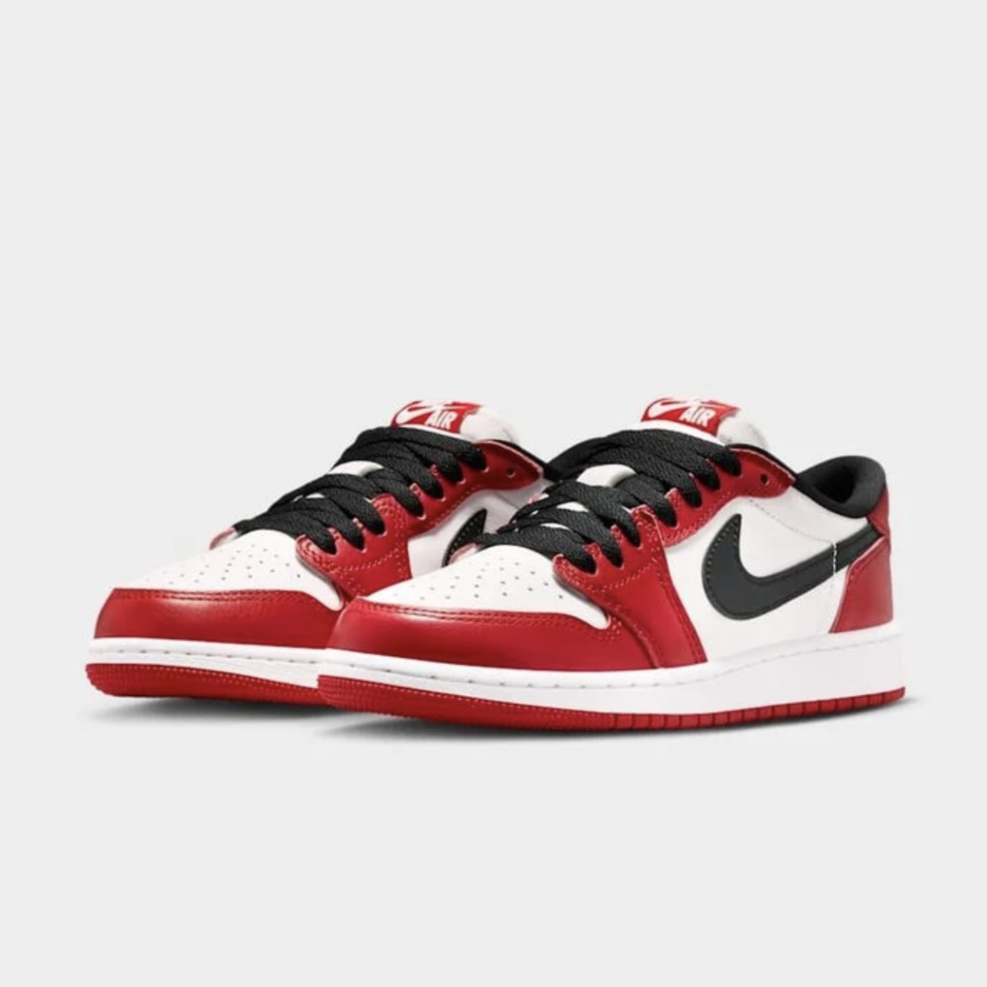Air Jordan 1 Retro Low OG "Chicago"
