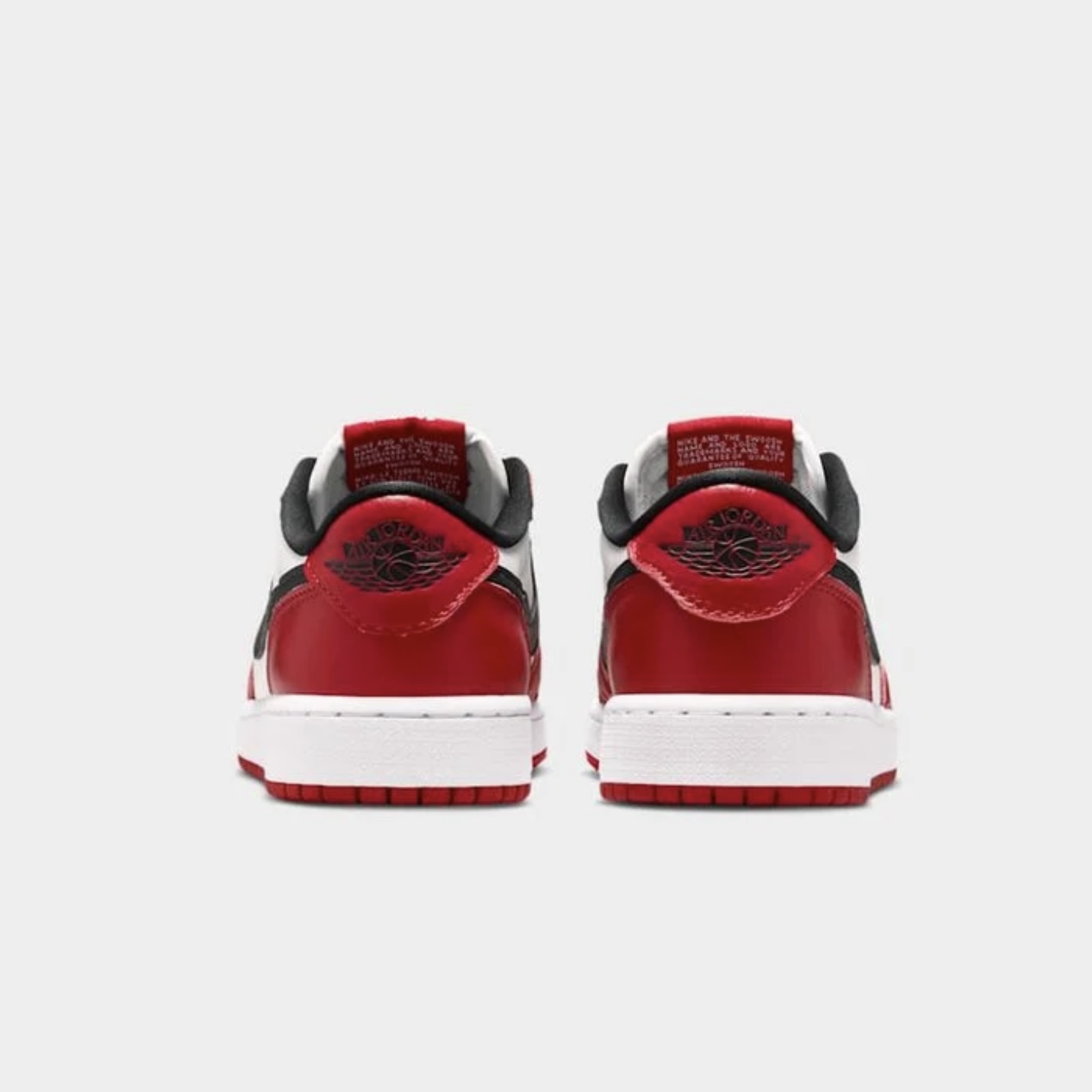 Air Jordan 1 Retro Low OG "Chicago"